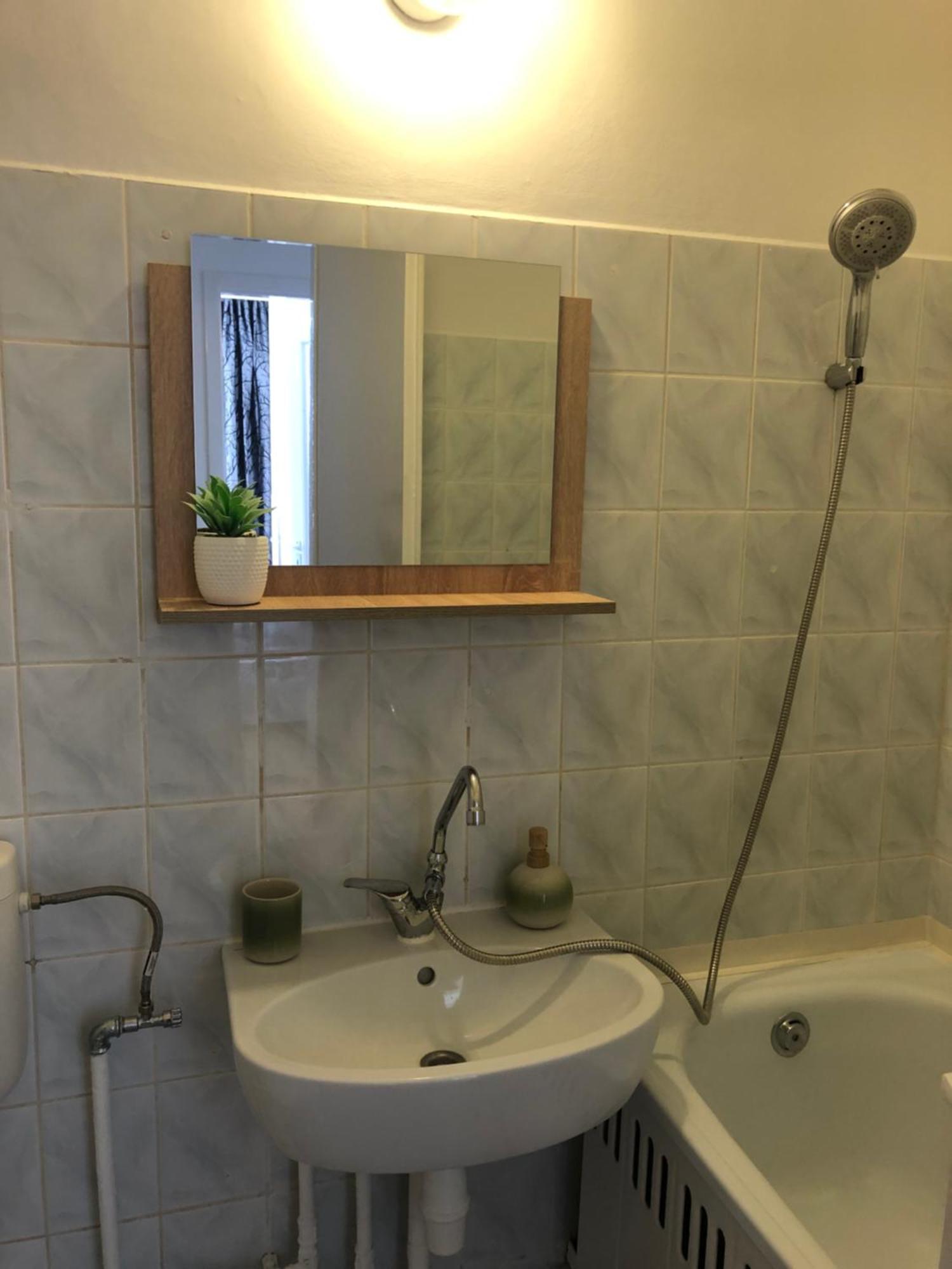 Juti Apartman Eger Exterior photo